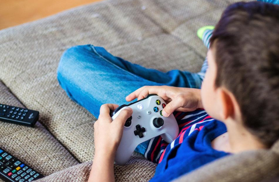 فوائد ألعاب الإنترنت للأطفال وصحة العقل